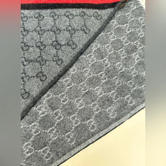 New With Tags Gucci Nikky Wool Alpaca Monogram Web Blue Scarf Shawl Fringe - Picture 3 of 11